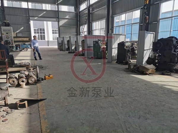 水泵加工车床-机加工车间_副本.jpg